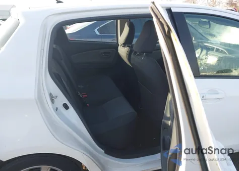 2015 Toyota Yaris Le z USA, uszkodzony, nr VIN VNKKTUD35FA020766